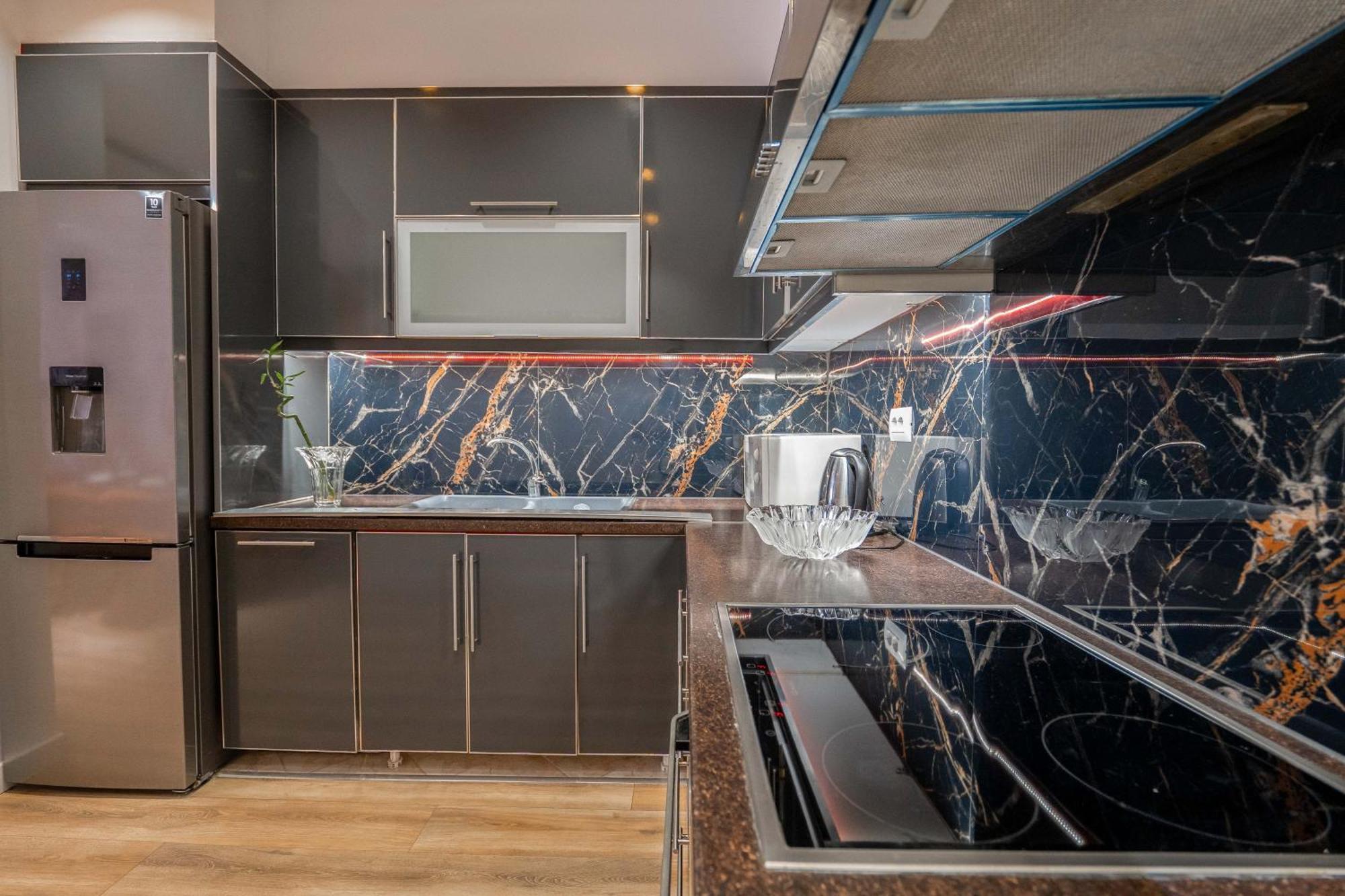 Mato Luxury Apartments Sarandë エクステリア 写真