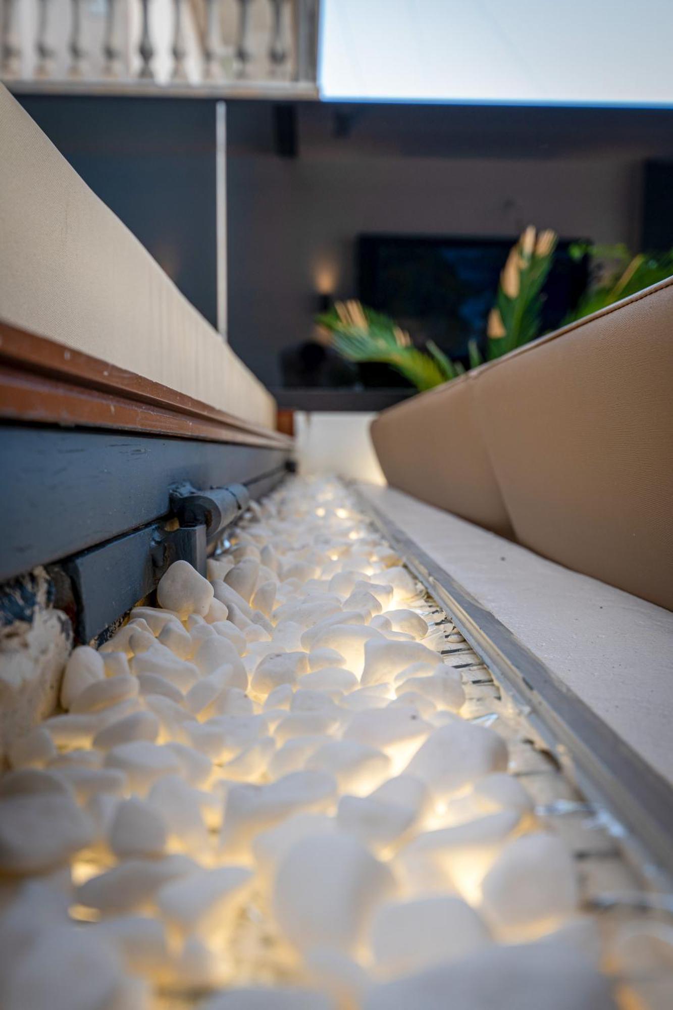 Mato Luxury Apartments Sarandë エクステリア 写真