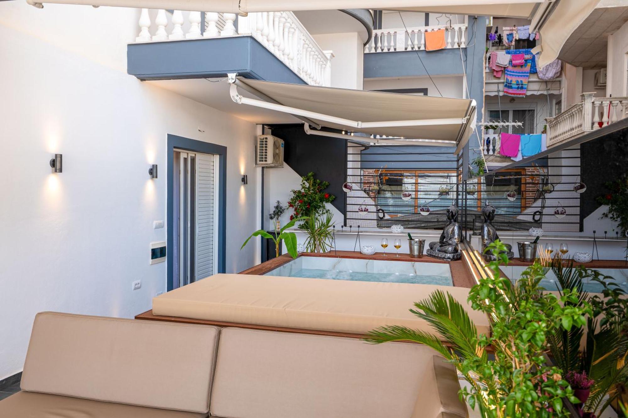 Mato Luxury Apartments Sarandë エクステリア 写真